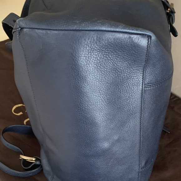 LIMITED EDITION GUCCI LEATHER BACKPACK - NAVY - Picture 7 of 8